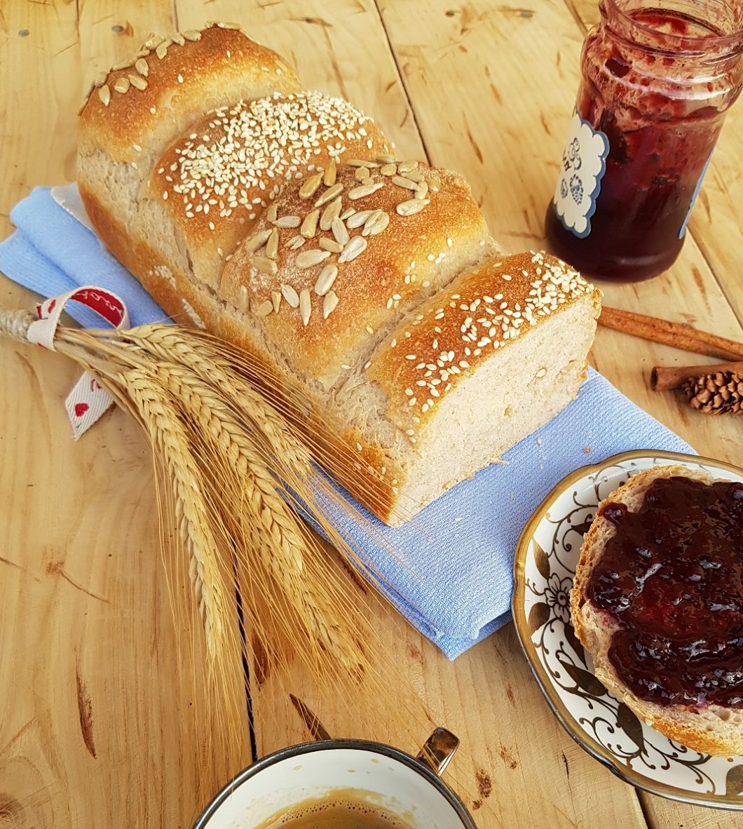 questa immagine rappresenta pan bauletto proteico ricetta di pasticcinadoconlafranca