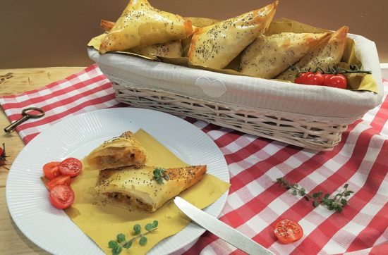 questa immagine rappresenta samosa di verdure ricetta di pasticciandoconlafranca