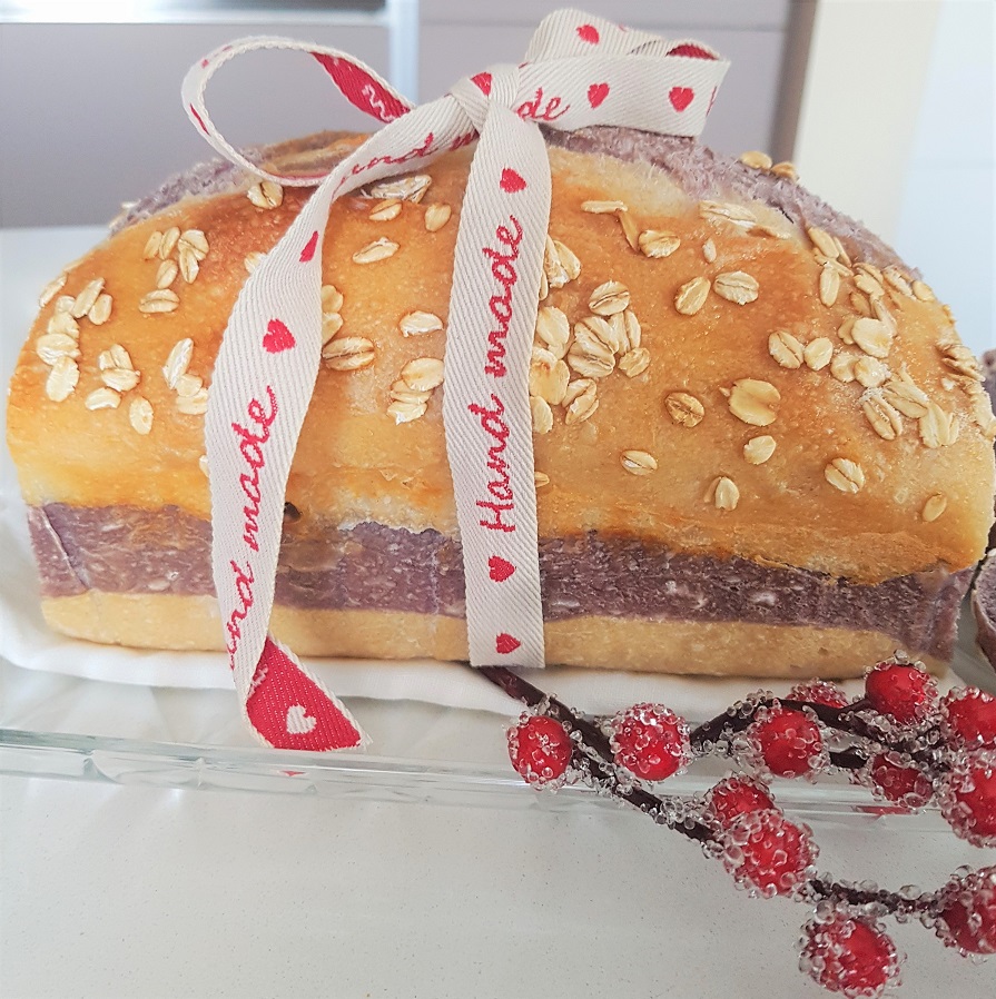 questa immagine rappresenta pan bauletto bicolore ricetta di pasticciandoconlafranca