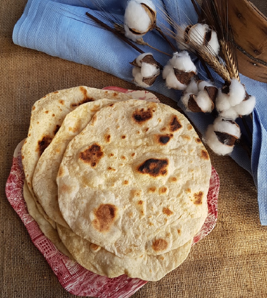 questa immagine rappresenta pane chapati ricetta di pasticciandoconlafranca