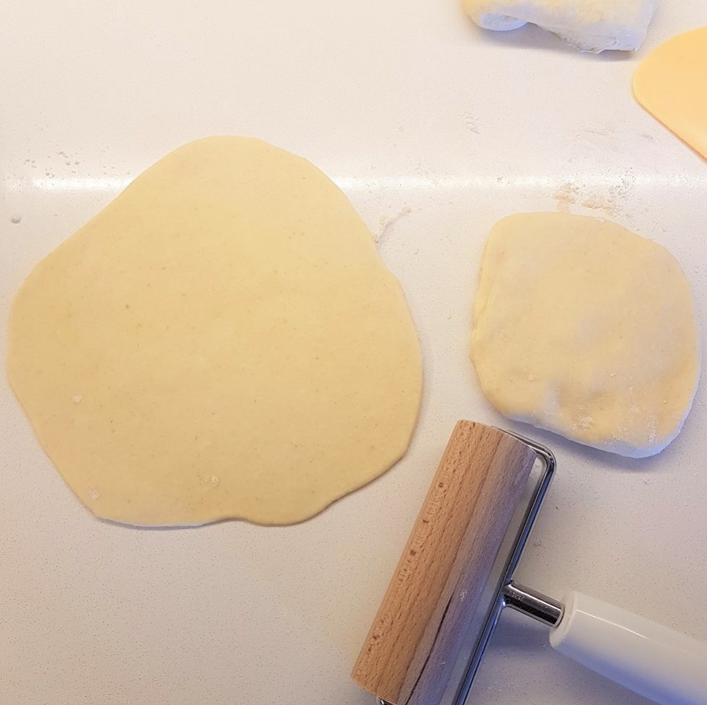 questa immagine rappresenta pane chapati ricetta di pasticciandoconlafranca