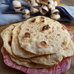 questa immagine rappresenta il pane chapati ricetta di pasticciandoconlafranca