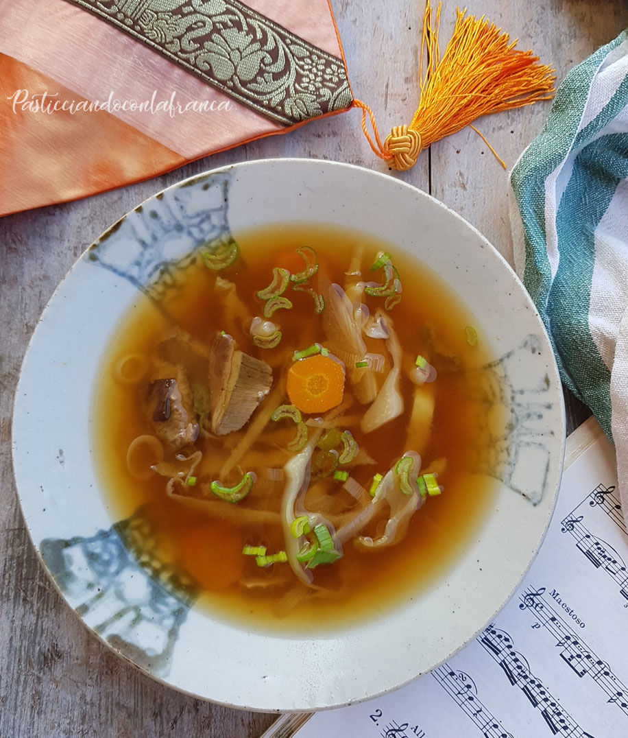 questa foto rappresenta zuppa di miso miso soup ricetta di pasticciandoconlafranca