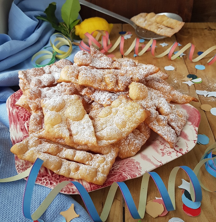 questa immagine rappresenta le bugie di carnevale al farro ricetta di pasticciandoconlafranca