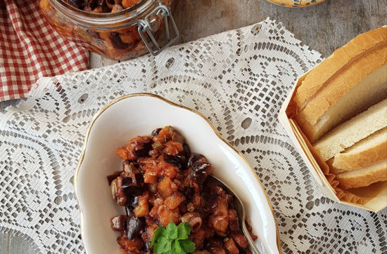 questa foto rappresenta la caponata di melanzane o caponatina ricetta di pasticciandoconlafranca