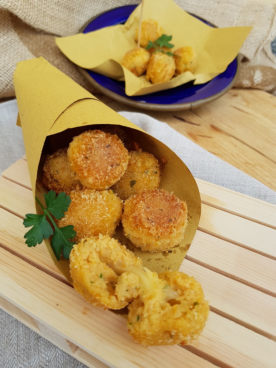 questa immagine rappresenta polpette-di-filanti di cous-cous-alla-zucca-ricetta pasticciandoconlafranca.