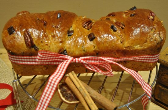 questa immagine rappresenta la babka treccia russa ricetta di pasticciandoconlafranca