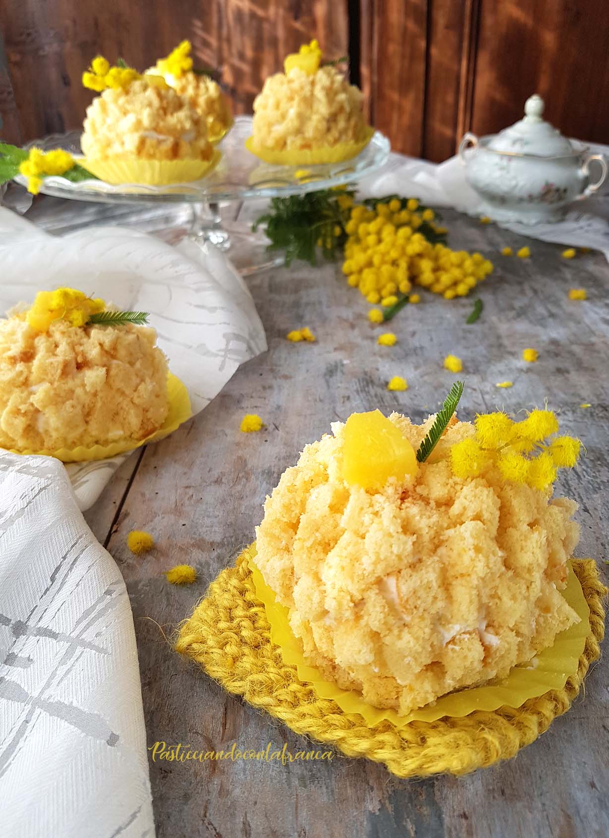 questa immagine rappresenta tortine mimosa ricetta di pasticciandoconlafranca