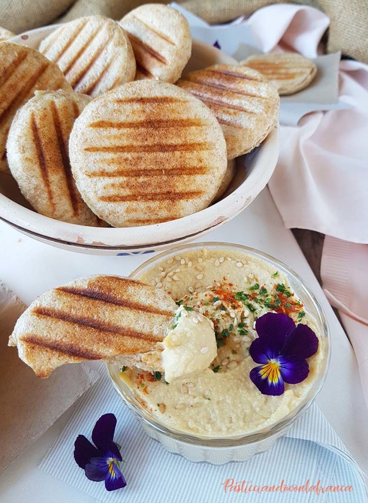 questa immagine rappresenta hummus di ceci perfetto ricetta di pasticciandoconlafranca