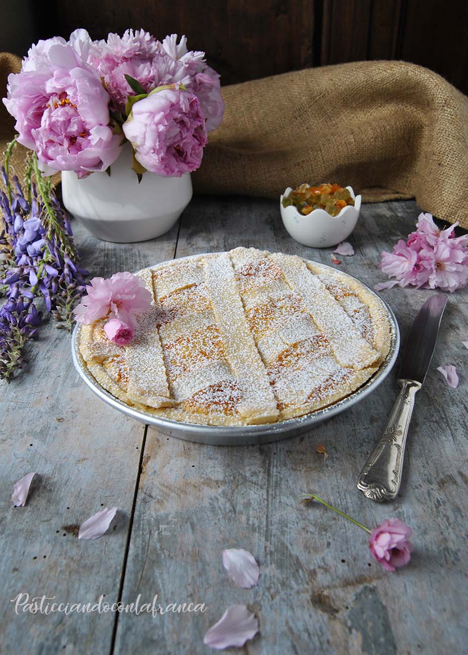 questa immagine rappresenta la pastiera napoletana versione vegana ricetta di pasticciandoconlafranca