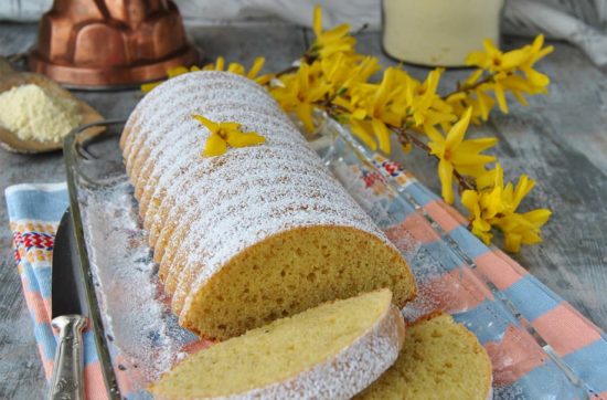 questa immagine rappresenta torta amor polenta senza latte e senza uova ricetta di pasticciandoconlafranca