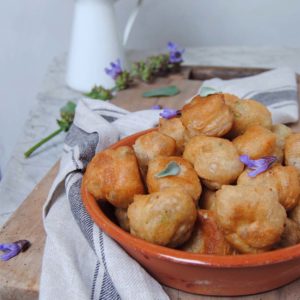 frittelle alla salvia e zucchine ricetta di pasticciandoconlafranca