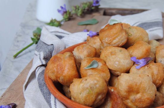 frittelle alla salvia e zucchine ricetta di pasticciandoconlafranca