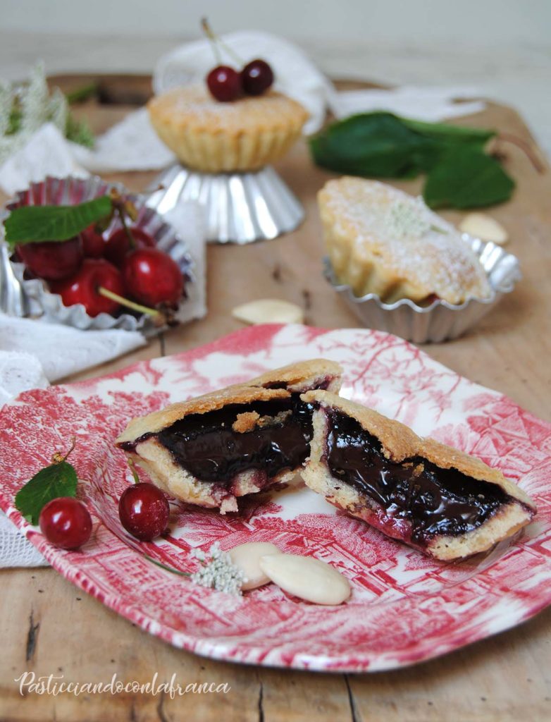 gobeletti mandorla e ciliegia ricetta di pasticciandoconlafranca