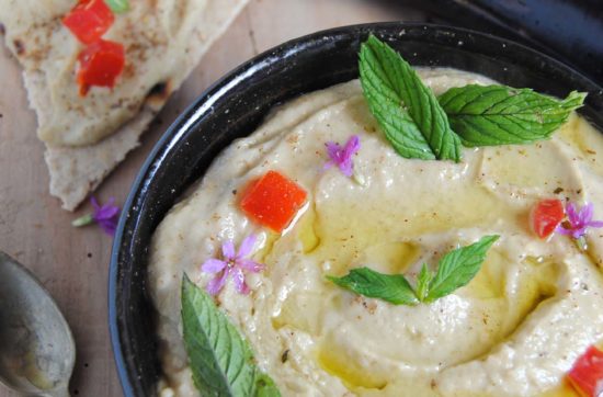 Questa immagine rappresenta il BABAGANOUSH o "caviale di melanzane"