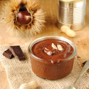 questa immagine rappresenta crema spalmabile cioccolato e arachidi ricetta di pasticciandoconlafranca