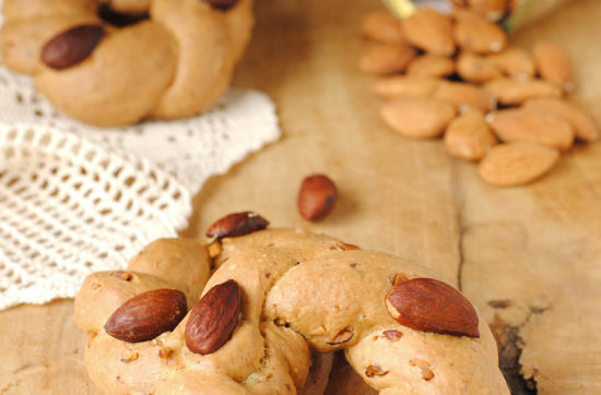 questa immagine rappresenta taralli napoletani all'olio di oliva ricetta di pasticciandoconlafranca