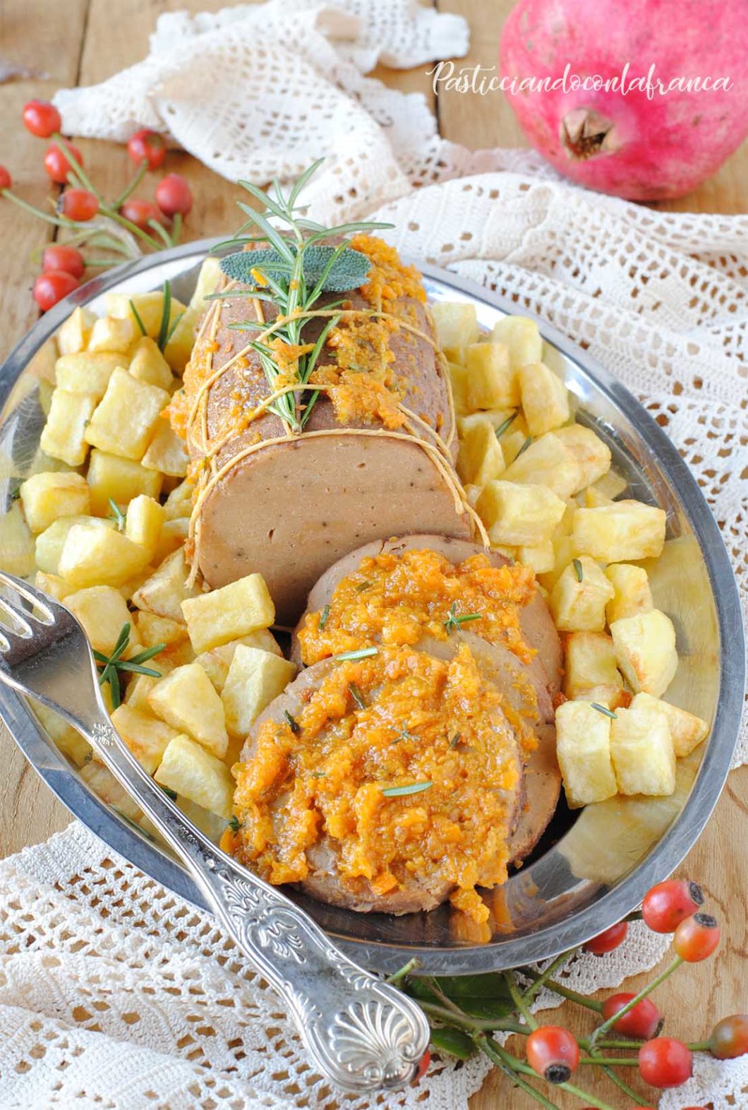 questa immagine rappresenta arrosto di seitan con battuto di carote ricetta di pasticciandoconalafranca