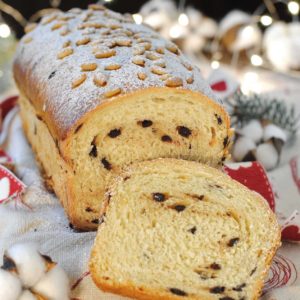 questa immagine rappresenta brioche al gusto panettone ricetta di pasticciandoconlafranca