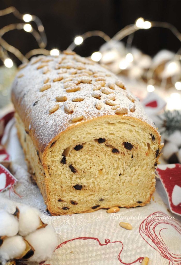 questa immagine rappresenta brioche al gusto panettone ricetta di pasticciandoconlafranca