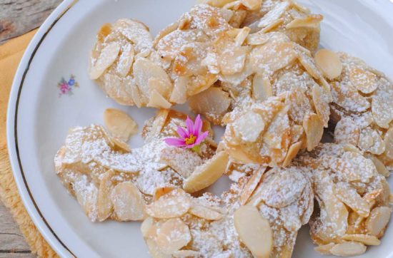 questa immagine rappresenta I chifferi di finale ricetta di pasticciandoconlafranca