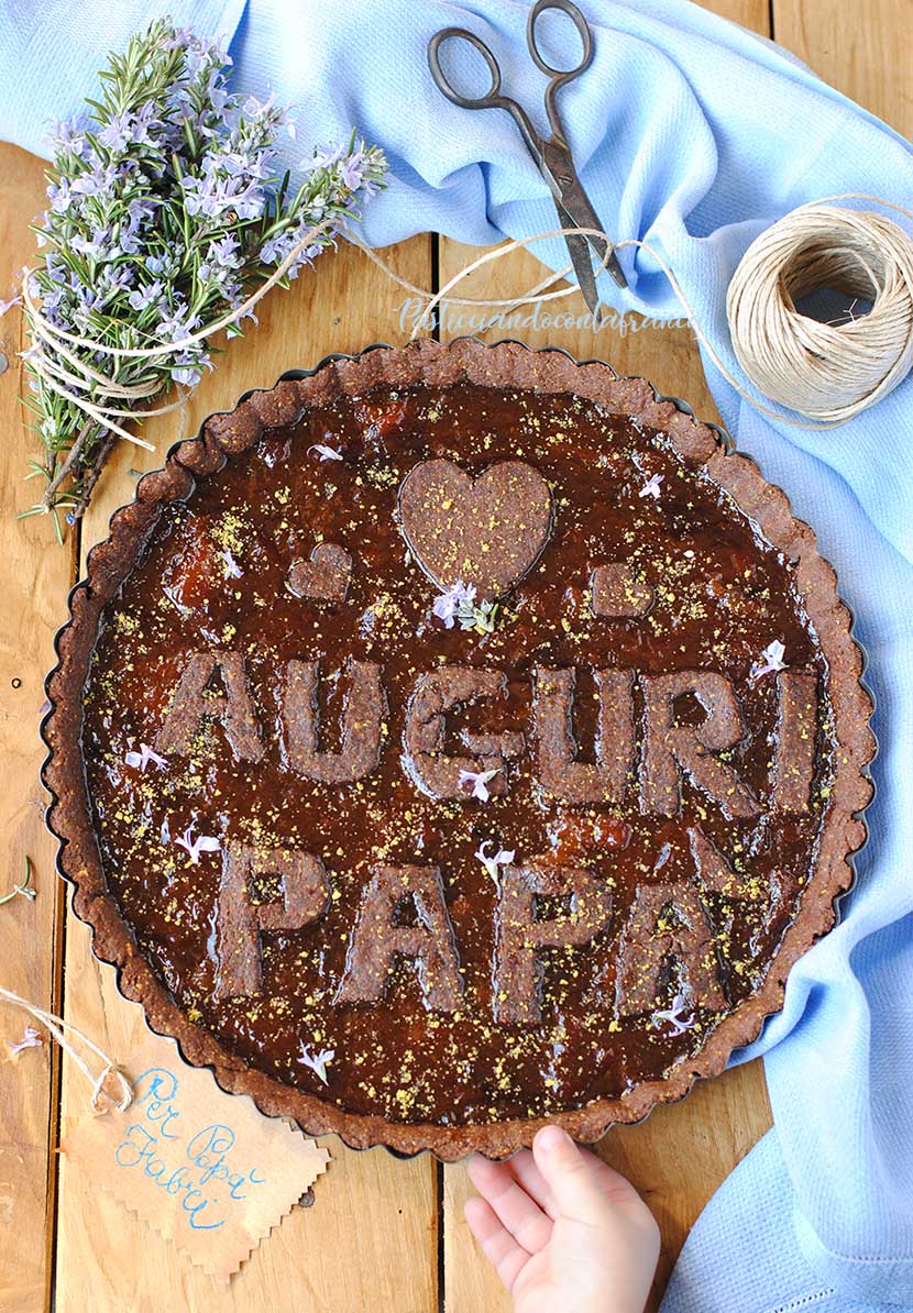 questa immagine rappresenta crostata con cacao e crema di mandorle ricetta di pasticciandoconlafranca