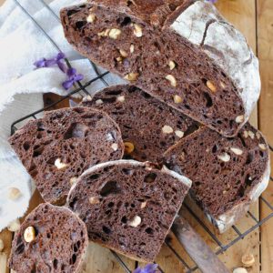 questa immagine rappresenta Il Pane al Cacao e Nocciole