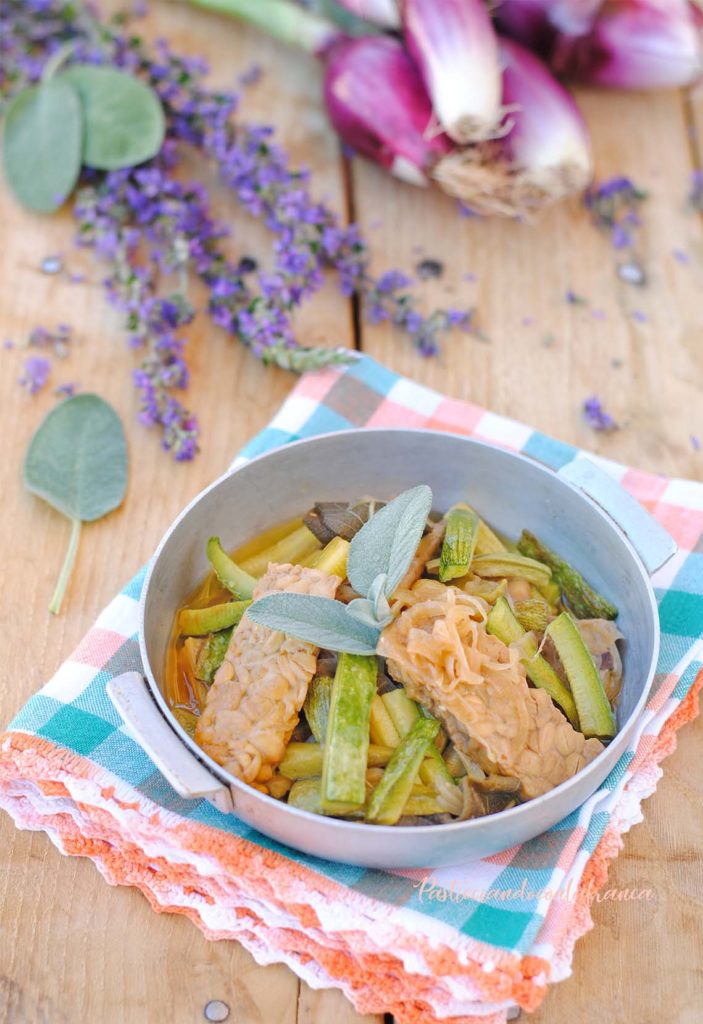 questa immagine rappresenta tempeh e zucchine in carpione ricetta di pasticciandoconlafranca