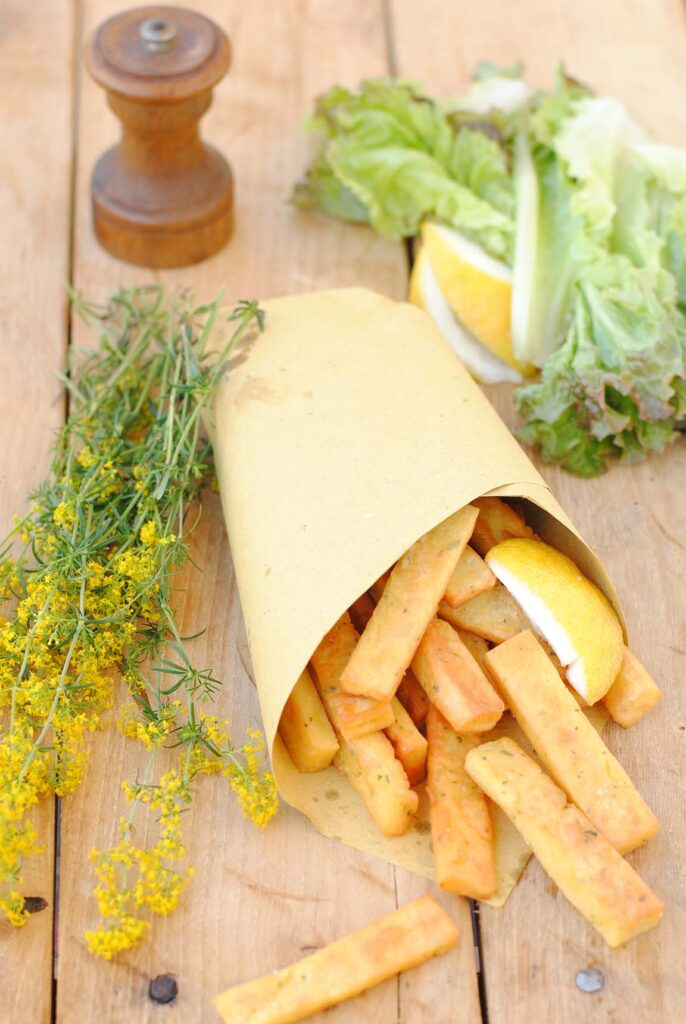 questa immagine rappresenta patatine di panissa al forno ricetta di pasticciandoconlafranca