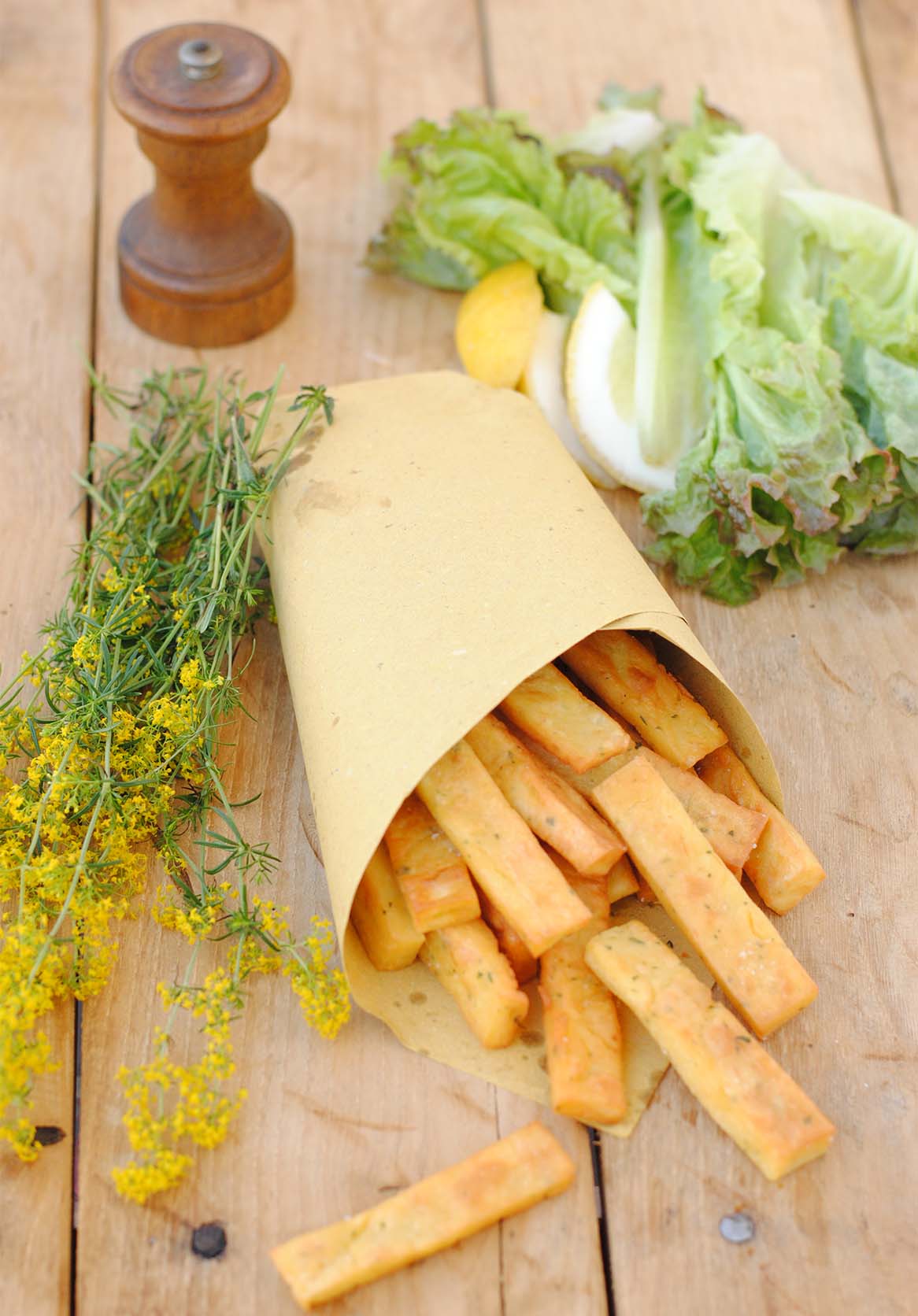 questa immagine rappresenta patatine di panissa al forno ricetta di pasticciandoconlafranca