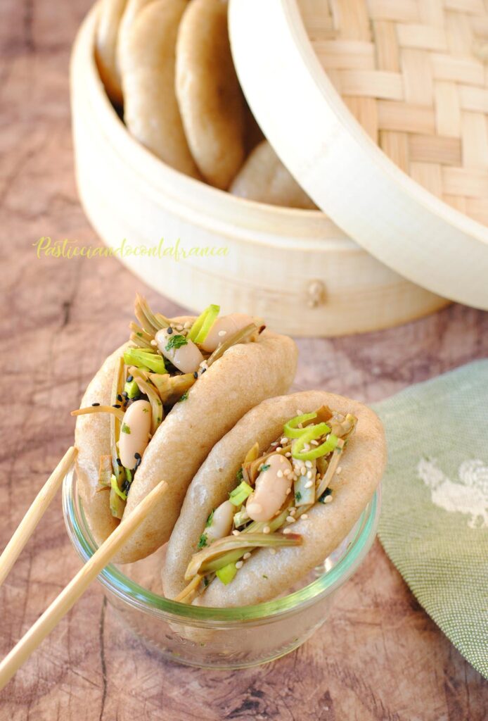 questa immagine rappresenta panini cinesi al vapore bao buns ricetta di pasticciandoconlafranca