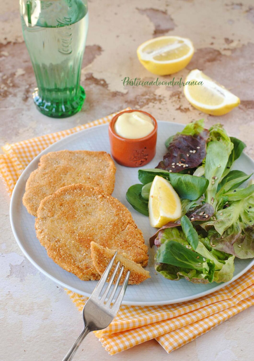 questa immagine rappresenta cotolette vegetali fatte in casa ricetta di pasticciandoconlafranca