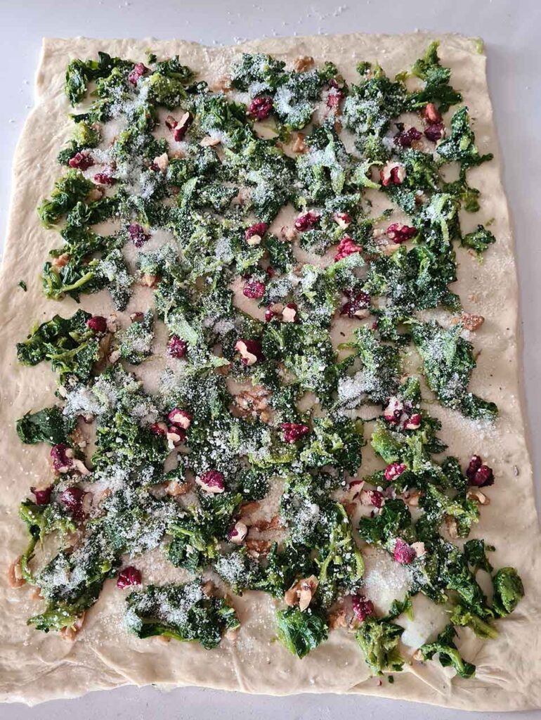 questa immagine rappresenta casatiello vegano alle cime di rapa ricetta di pasticciandoconlafranca