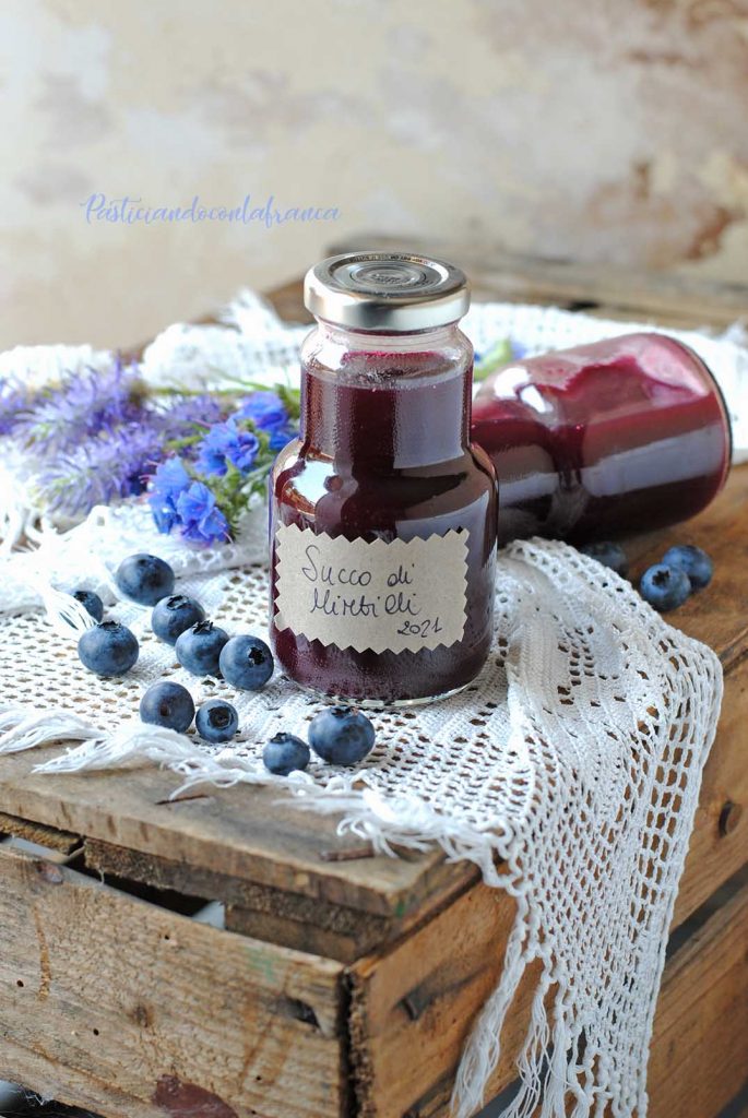 questa immagine rappresenta succo di mirtillo senza zucchero ricetta di pasticciandoconlafranca